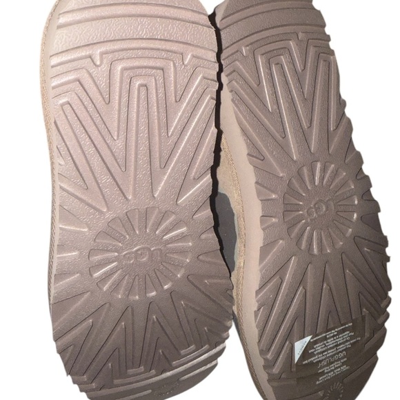 NWT Tan and Gray Boots - Picture 4 of 4